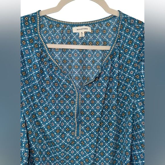 Max Studio Women’s Long Sleeve Blue Patterned Blouse Size XL - Picture 4 of 9